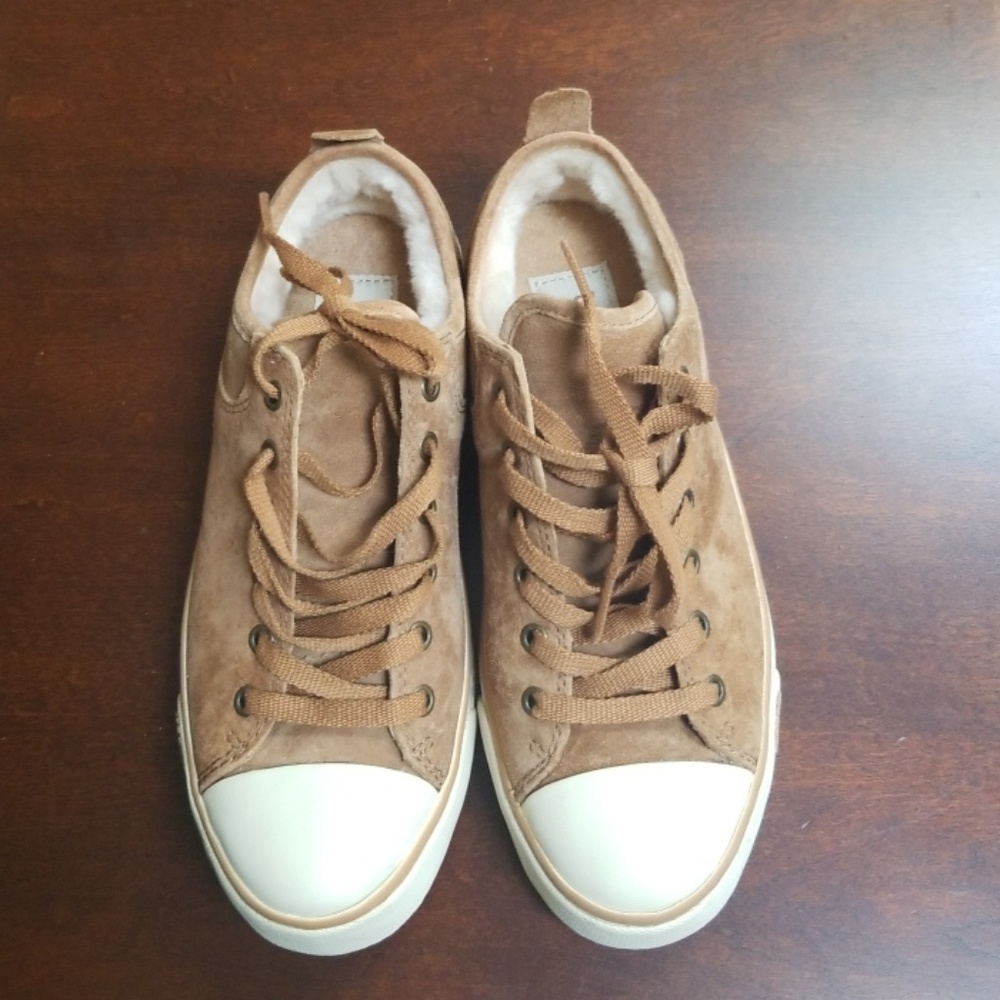 New ugg women's Evera sneaker